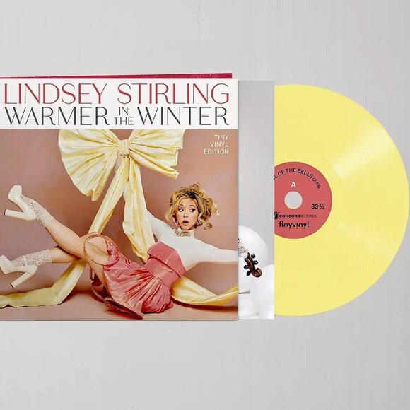 Lindsey Stirling & Sabrina Carpenter - Warmer In The Winter (Tiny Vinyl Edition) - Picture 2 of 9